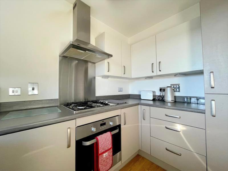 Classy Campbell Park Apartment, Balcony & Free Parking Milton Keynes Exterior photo